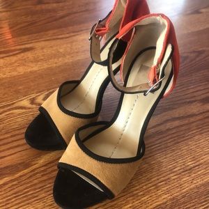 Dolce Vita size 7.5 Heels